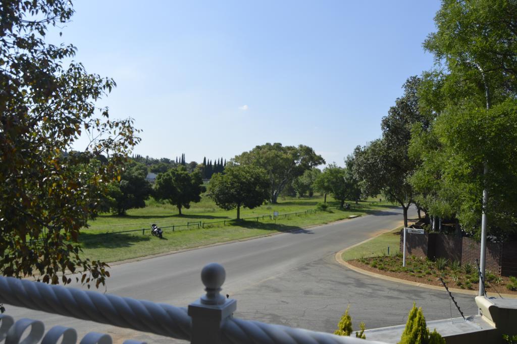 Lakeview Boutique Hotel & Conference Center Benoni Exterior foto