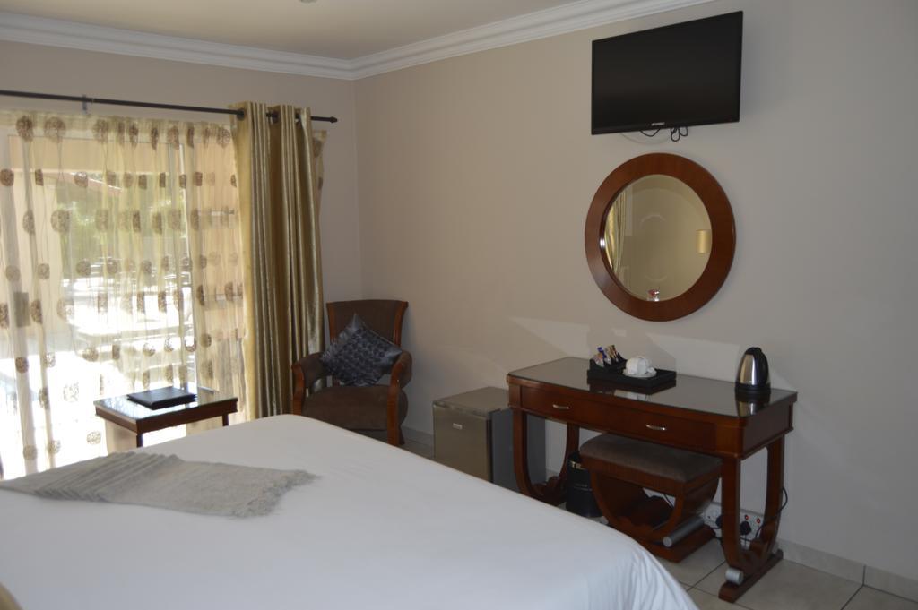 Lakeview Boutique Hotel & Conference Center Benoni Exterior foto